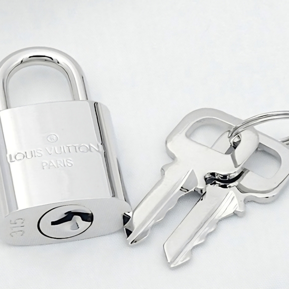 RARE Authentic Louis Vuitton Silver Lock & Key Set #315 (PERSTIN CONDITION ) - Picture 3 of 10